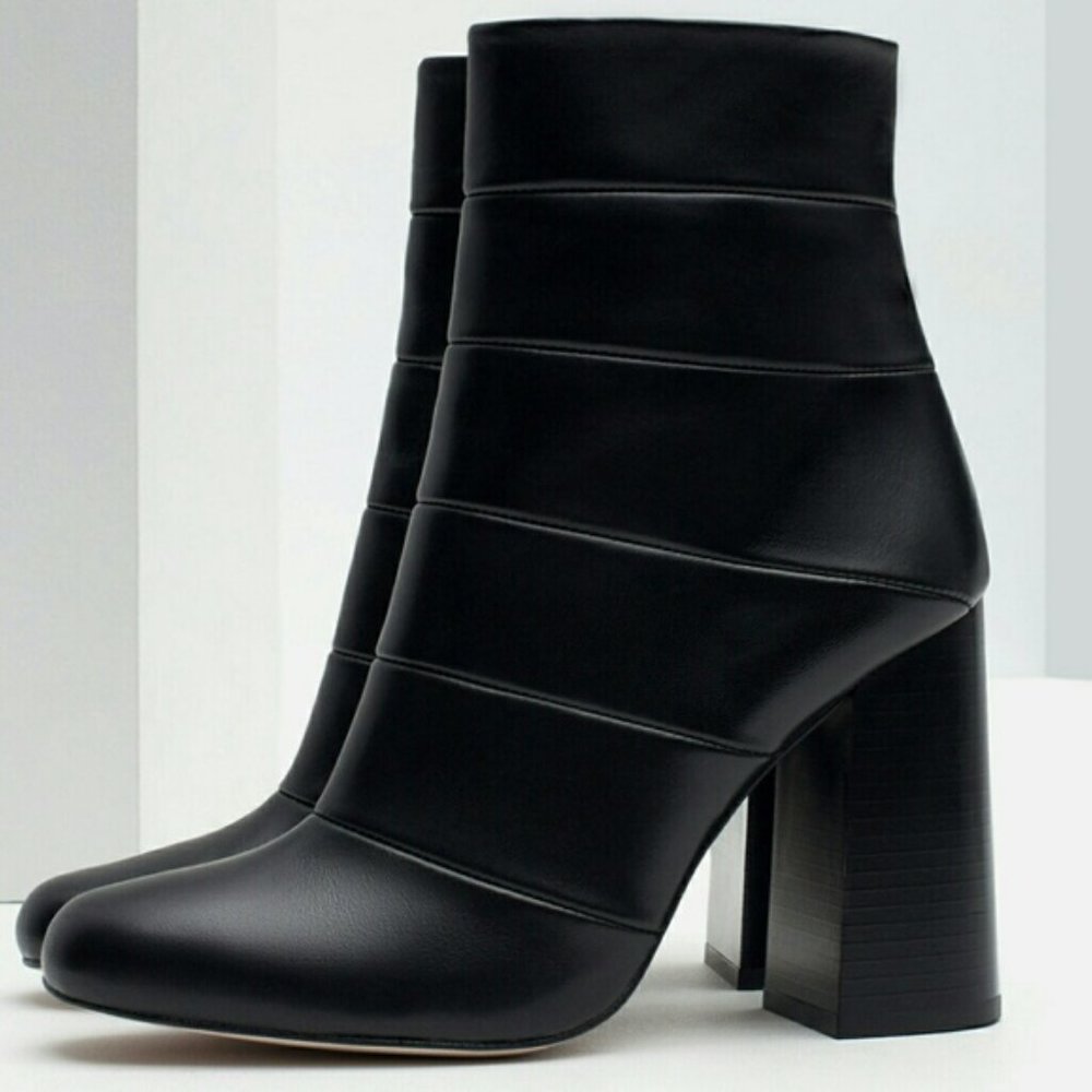 Zara Basics Faux Leather Black Moto Ankle Block Heel Booties Boots Size 37 (6.5) - Picture 1 of 7
